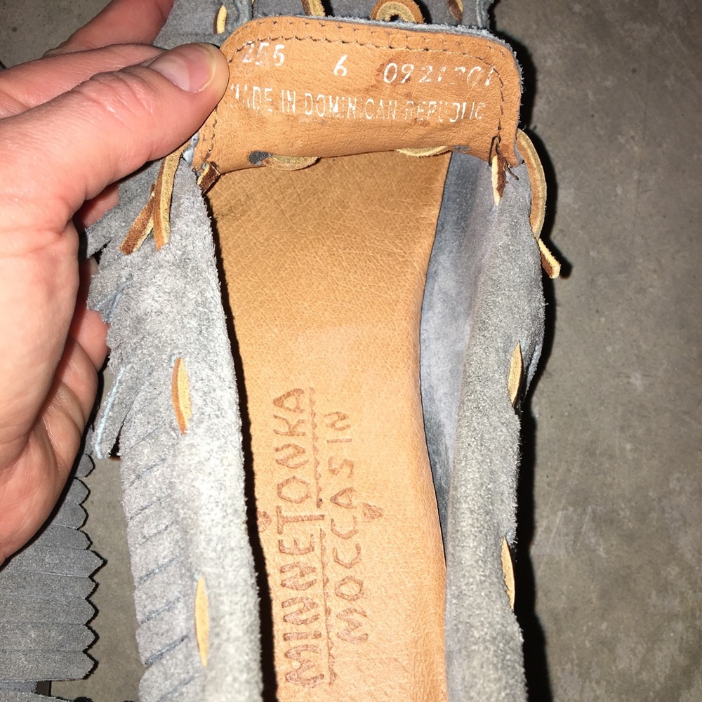 MINNETONKA MOCCASIN - Picture 4 of 5